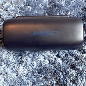 Bose Pink and Blue Wireless Earbuds